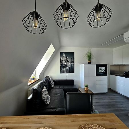 Apartament Pod Radiostacja -Gliwice Tarnogorska, Parking Free, Klimatyzacja المظهر الخارجي الصورة